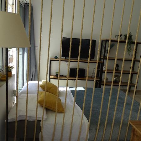 Zeus Bright & New Apartment - 25' Walk To The Acropolis 아테네 외부 사진